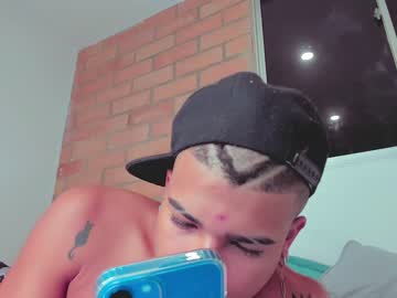 webcam man warning_is_hot live cam image #2352988