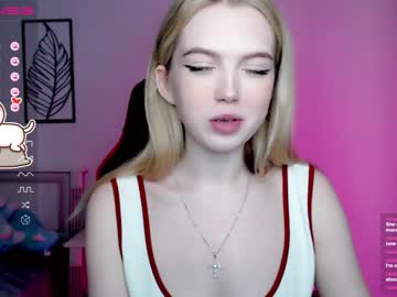 webcam girl small_blondee live cam image #3650551