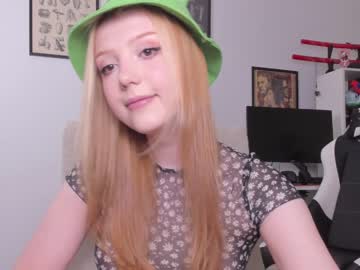 webcam girl lil_pumpkinpie live cam image #2067647