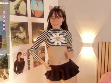 webcam girl little_effy18 live cam image #4435408