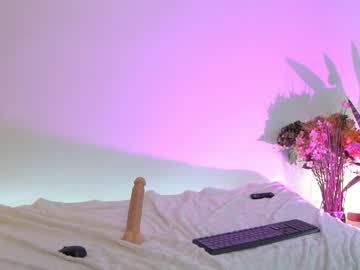 webcam girl emese_ live cam image #1793805