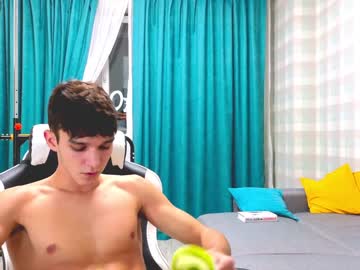 webcam man james_friends live cam image #5926206