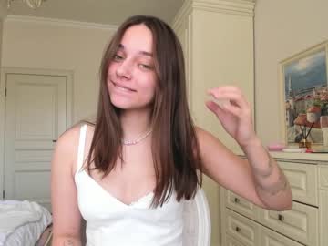 webcam girl eleonora_linn live cam image #2397491