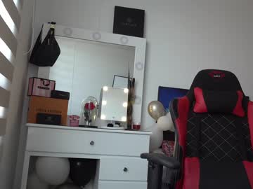 webcam girl beyllove_d live cam image #5737099