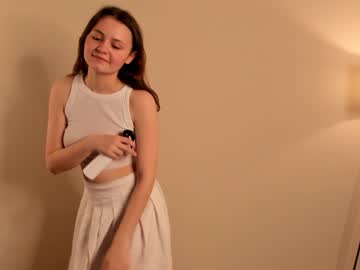 webcam girl winniewest_ live cam image #4330934