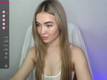 webcam girl yourvirusqueen_ live cam image #2287150