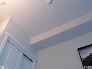 webcam girl oliviaowens live cam image #1114418