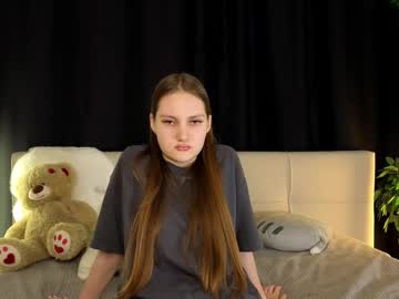 Cam for enchanting_ella