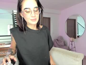 webcam girl lonelly_lolly98 live cam image #6562606
