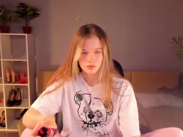 webcam girl lilith_lunar live cam image #4373297