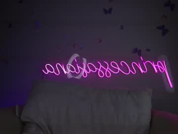 webcam girl princessasiana live cam image #2750352