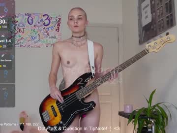 webcam girl petitebrat live cam image #6708540