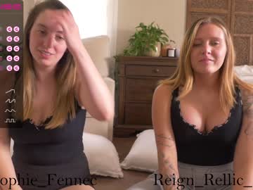 webcam girl sophie_fennec live cam image #4634103