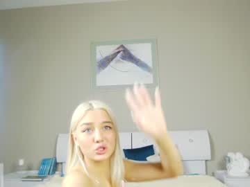 webcam girl lilly_mattsson live cam image #4268584