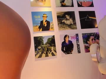 webcam girl little_effy18 live cam image #6305950