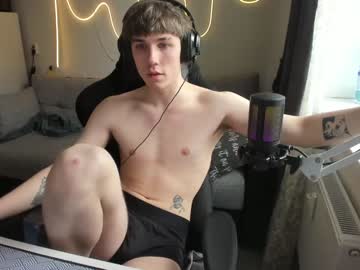 webcam man slippery_baby live cam image #6848530
