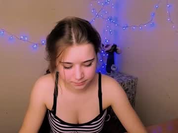 webcam girl lolalov_ live cam image #985103