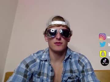 webcam man luckyloganx live cam image #2666539
