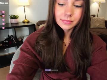 webcam girl intrigueeme live cam image #359523