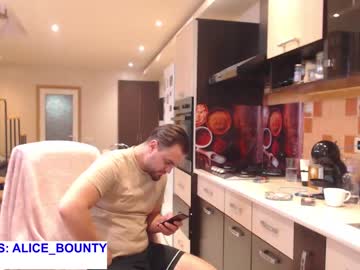 webcam couple aly_alyce live cam image #3908593