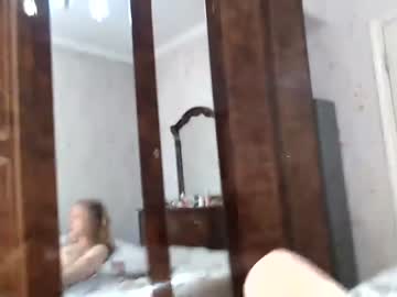 webcam couple ellie_mcqueen live cam image #1981578
