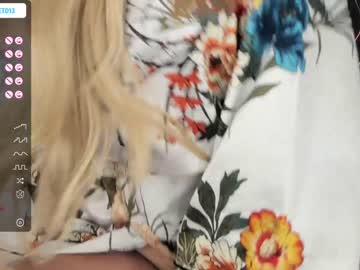 webcam girl one_more_cum live cam image #2975257