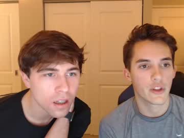 webcam man roomiebros live cam image #924193