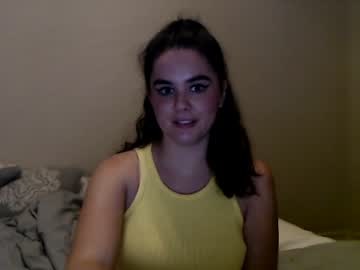 webcam girl gia_is_horny live cam image #5253241