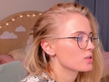 webcam girl linellali live cam image #2664947