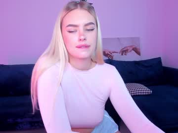 webcam girl 8a8y_nura live cam image #2216748