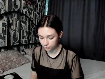 webcam girl carolyn_white live cam image #1742417