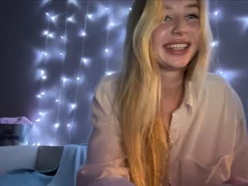 webcam girl deardaria live cam image #4232977