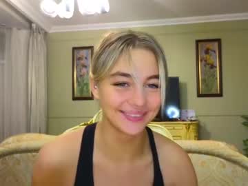 webcam girl lilly_mattsson live cam image #5406734