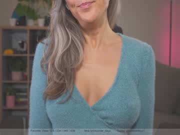 webcam girl sunniedayz live cam image #3260530