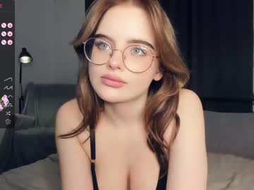 webcam girl cute_caprice live cam image #6421535