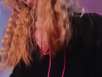 webcam girl lissa_meooow live cam image #6866799