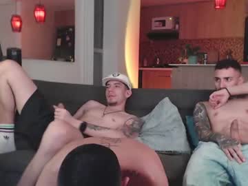 webcam man fratguysonline live cam image #4115546