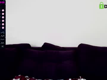 webcam girl fallen_angel_18 live cam image #3680322