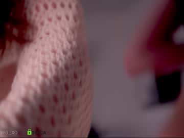 webcam girl xiawa_xo live cam image #4500402