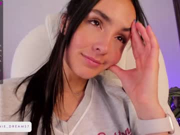 webcam girl annie_dreams live cam image #2880029