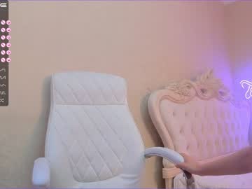 webcam girl akura_01 live cam image #3880541