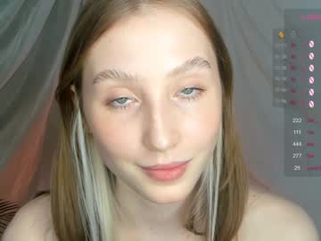 webcam girl brittgoodie live cam image #6132725