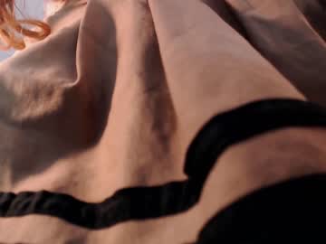 webcam girl annaliese_bach live cam image #3597177