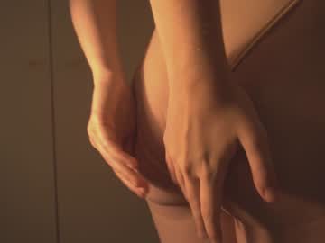 webcam girl bibi_it_is live cam image #2287039