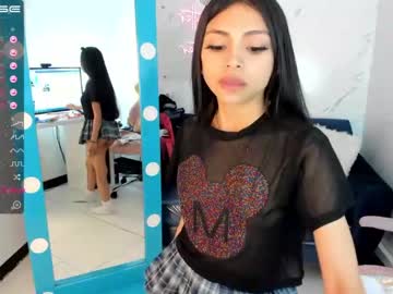 webcam girl sweet_littleee live cam image #1340206