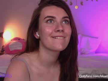 webcam girl bluebubbles118 live cam image #5653316