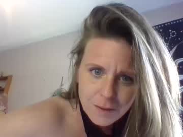 webcam girl naughtyymarie420 live cam image #4691515
