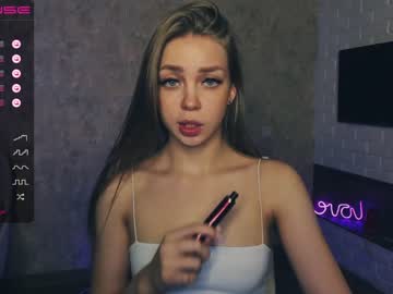 webcam girl lol1_lovelali live cam image #2499460