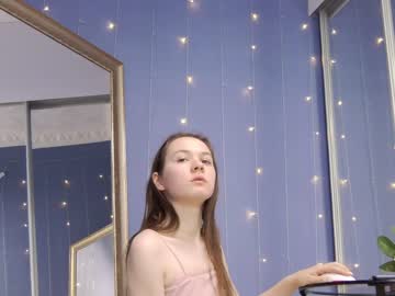 webcam girl kriskras__ live cam image #4832558