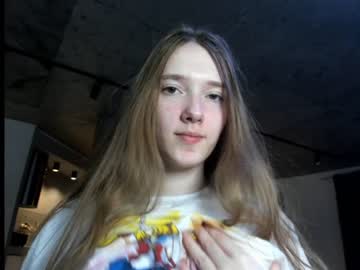 webcam girl mysat live cam image #2400332